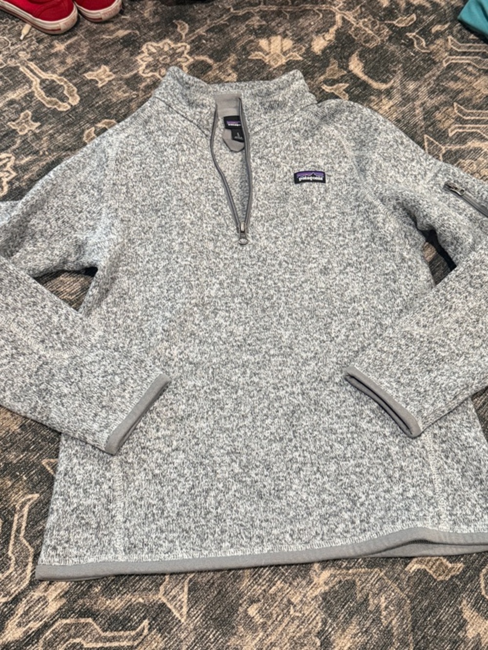 Patagonia Light Heather Gray Quarter-Zip Fleece Pullover